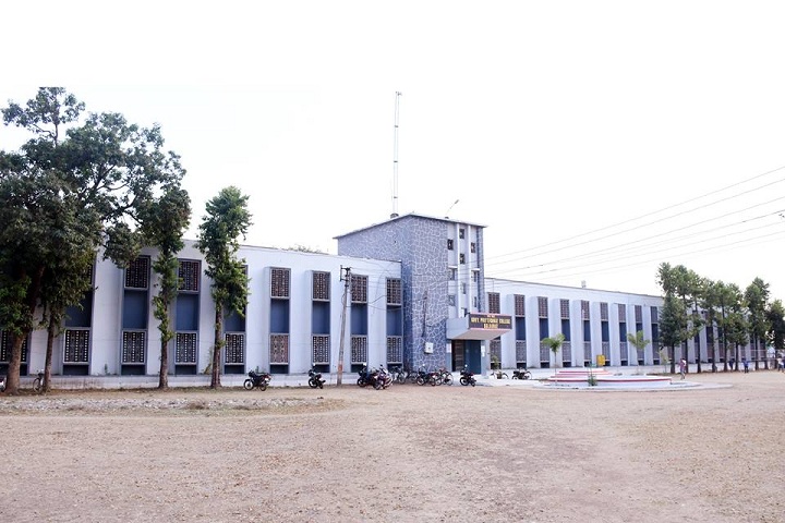 https://cache.careers360.mobi/media/colleges/social-media/media-gallery/11992/2019/2/26/Campus View of Government Polytechnic College Balaghat_Campus View.jpg